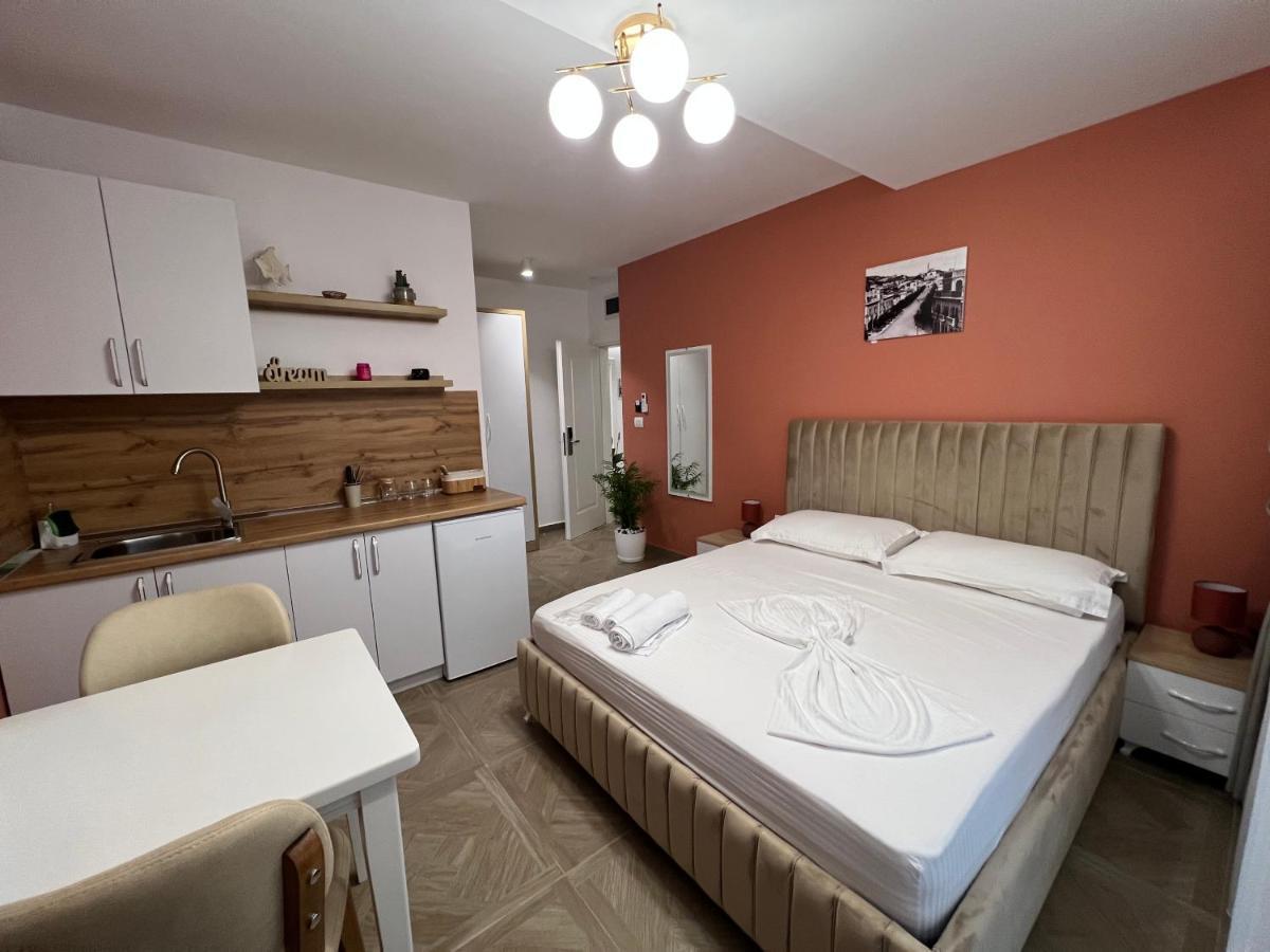Hotel Luris Golem  Buitenkant foto