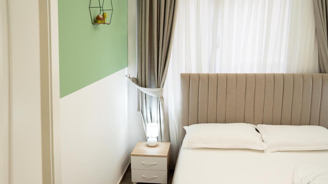 Hotel Luris Golem  Buitenkant foto