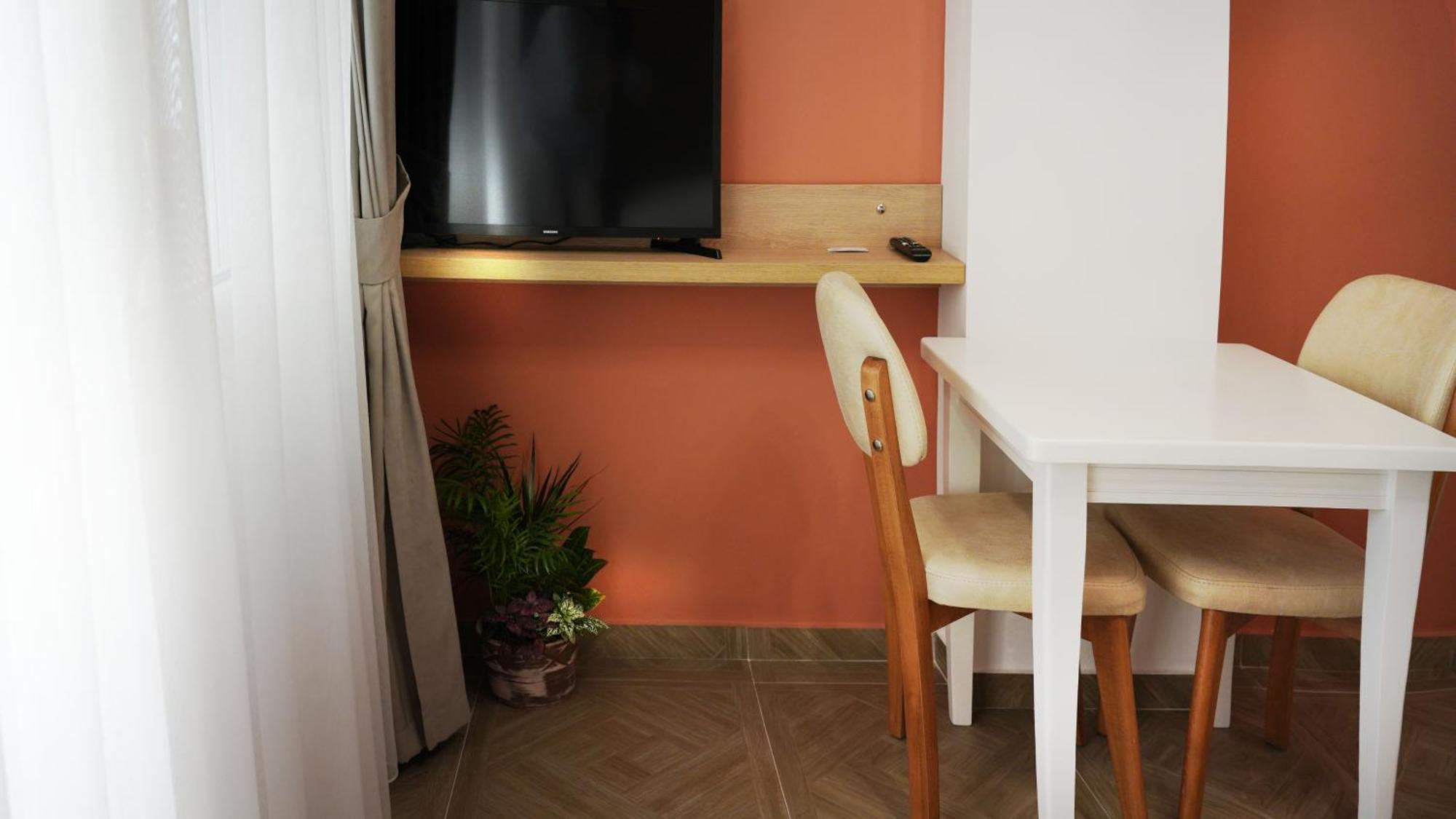 Hotel Luris Golem  Buitenkant foto